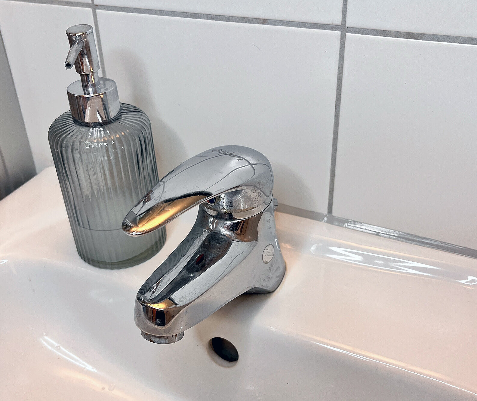 Silikonfugen auffrischen