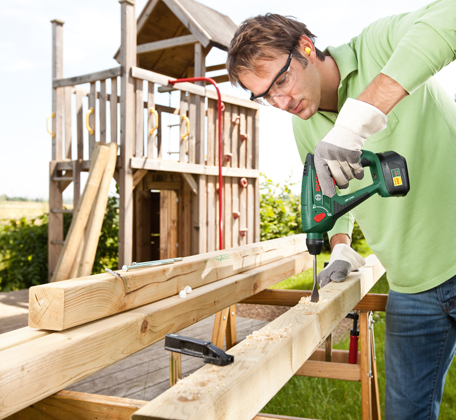 Holzkonstruktionen im Garten